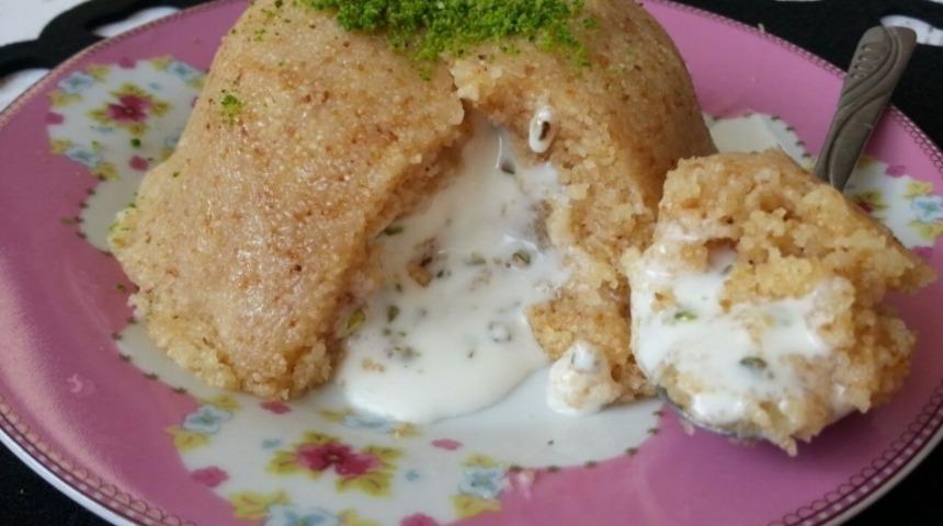 Fıstıklı Dondurmalı İrmik Helvası