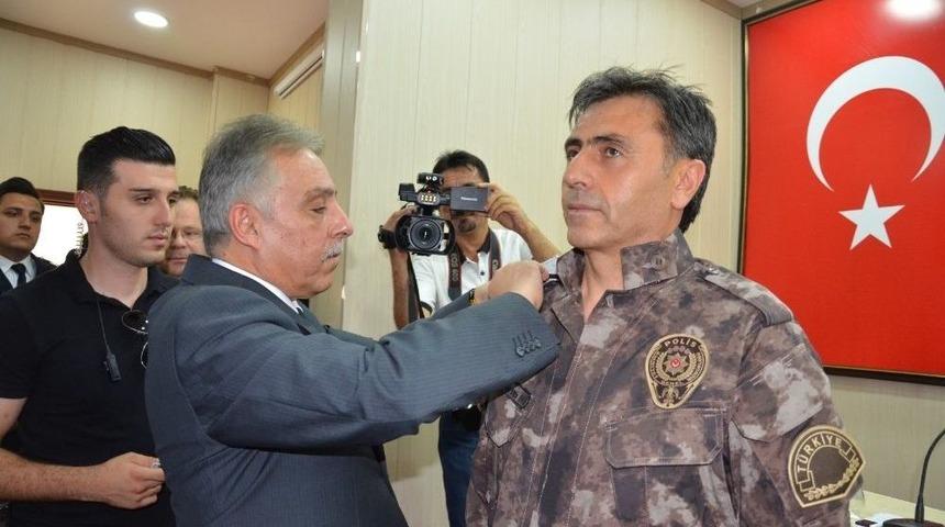 Vali Toprak: &ldquo;2,5 Yıl &Ouml;nce Polisimiz Ara&ccedil;larından İnemiyordu&rdquo;