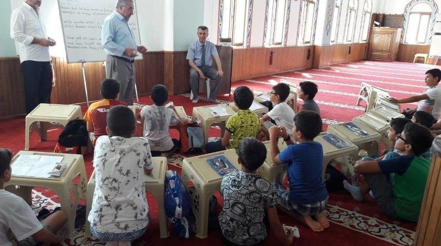 Kaymakam Sırmalı&rsquo;dan Yaz D&ouml;nemi Kur&rsquo;an Kurslarına Ziyaret