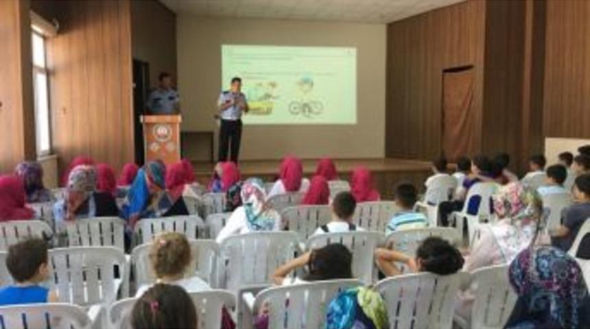 &Ouml;ğrencilere Trafik Eğitimi