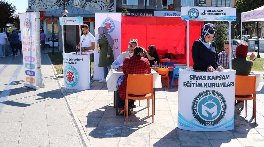 C&uuml; Vakfı Okulları&rsquo;ndan &Uuml;cretsiz Rehberlik Hizmeti