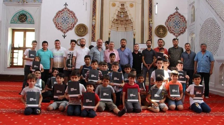 Gen&ccedil; M&uuml;siad &Ccedil;ocukları Sevindirdi