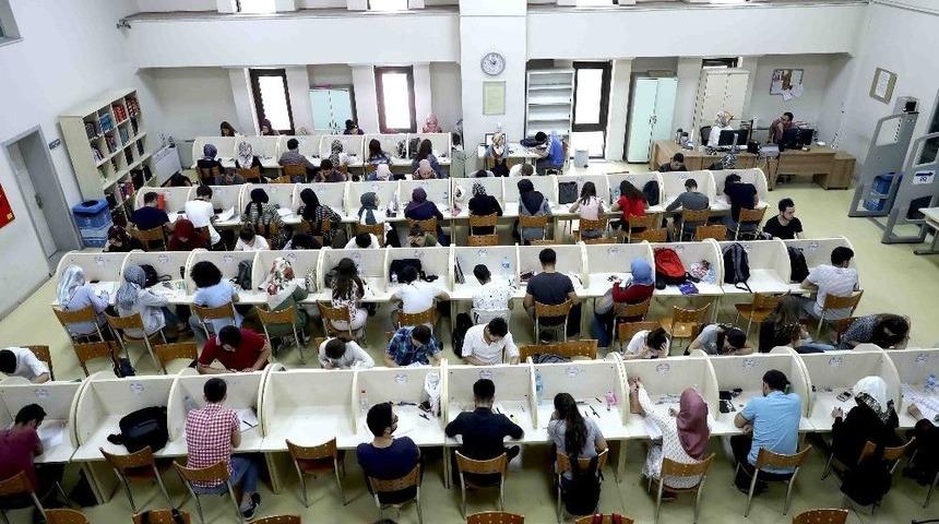 İstanbullu K&uuml;t&uuml;phane M&uuml;davimlerinin 3&rsquo;te Biri Bağcılar&rsquo;a Kayıtlı