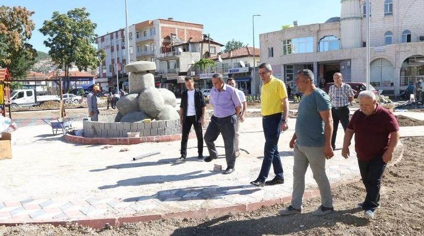 Belediye Başkan Vekili Sezgin, Yeni Yapılan Parkta İncelemelerde Bulundu