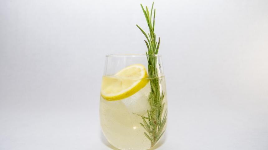 Enerjik Biberiye İçeceği