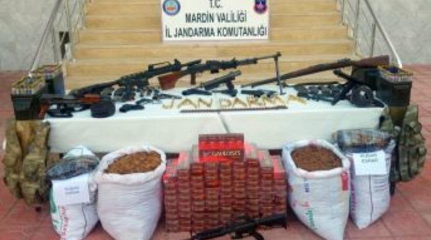 Jandarma Ekiplerinin Arama Yaptığı 2 Evde Silah Ve M&uuml;himmat Ele Ge&ccedil;irildi