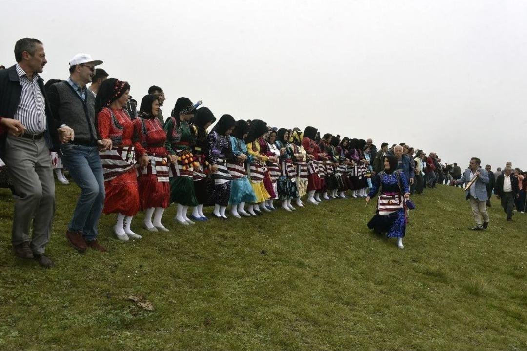 Kadırga Yaylasında Y&uuml;zlerce Yıllık Şenlik Coşkusu
