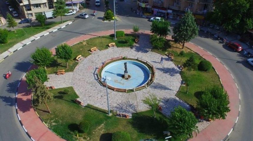 Alaşehir’in Sembol Meydanı ’sarıkız’ Yenileniyor