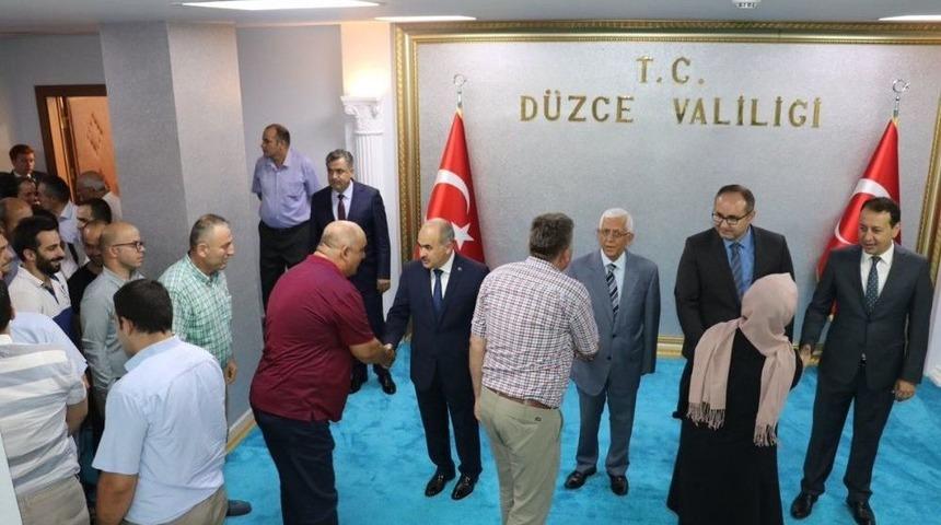 Vali Dağlı Personeli İle Bayramlaştı