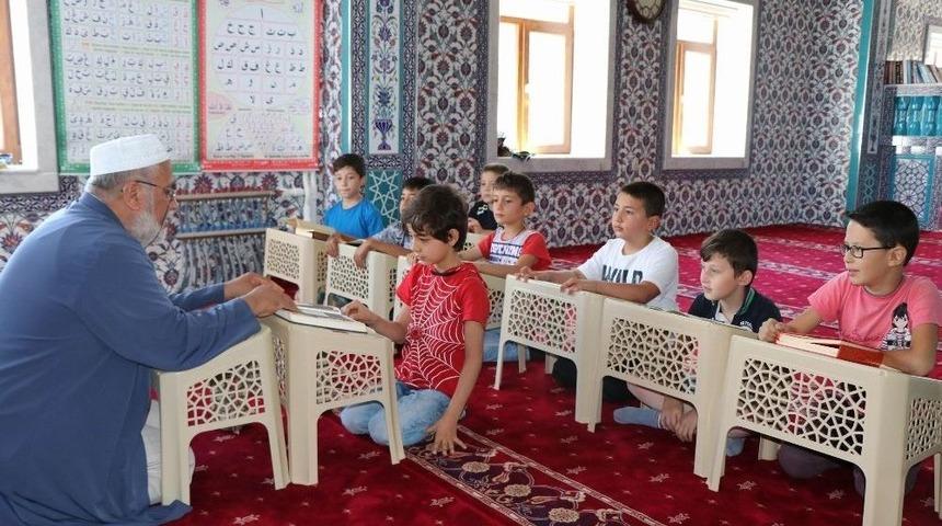 Nevşehir’de Görev Yapan İmam 1 Aylık Maaşını Devlete Bağışladı