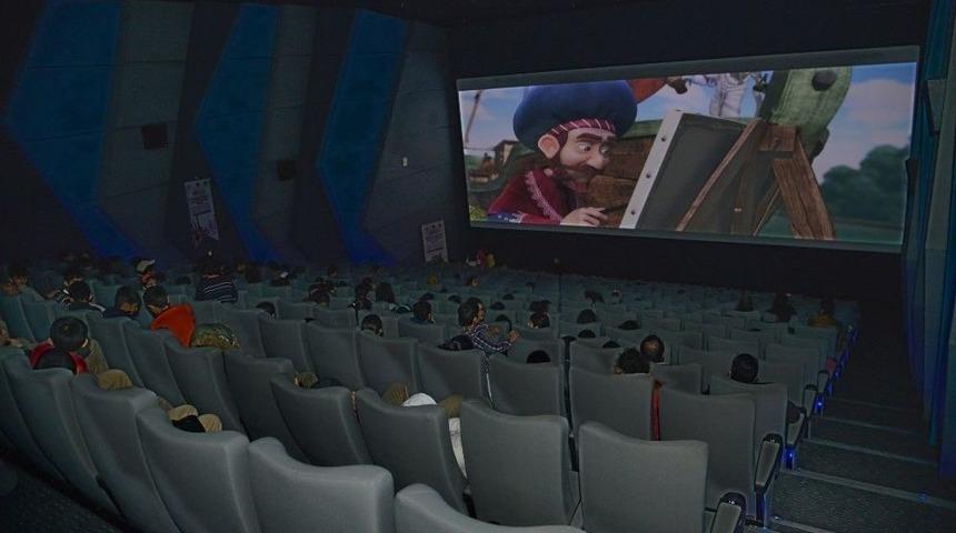 Dezavantajlı Öğrencilere Sinema Gösterimi Yapıldı