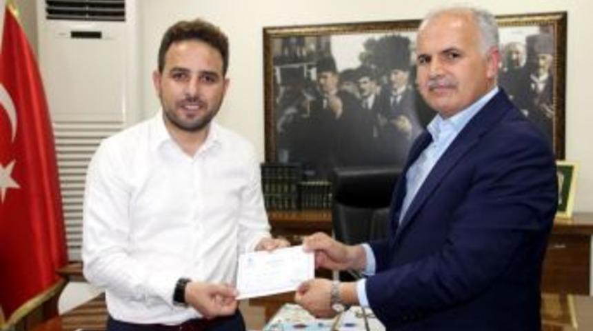 Milletvekili İshak Gazel, Diyanet Vakfı&rsquo;na 2 Hisse Kurban Bağışında Bulundu