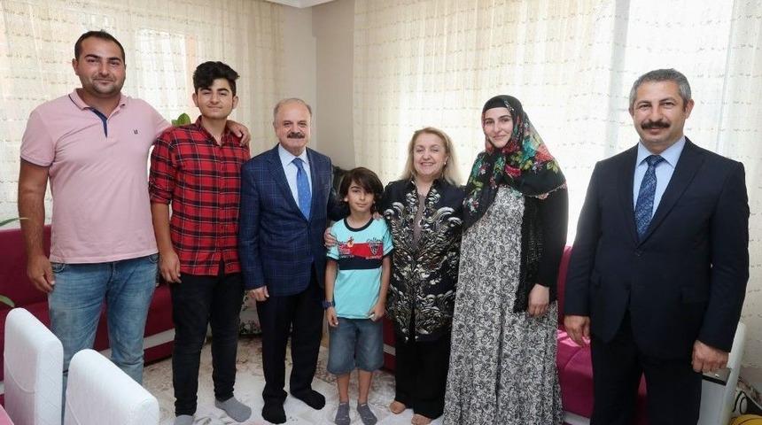 Şehit Kurbanoğlu&rsquo;nun Ailesi Ziyaret Edildi