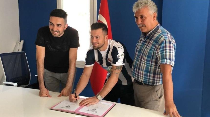 Fethiyespor, Kağan Söylemezgiller’i Renklerine Bağladı