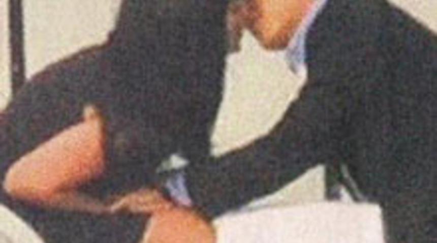 Can D&uuml;ndar da Yakalandı!