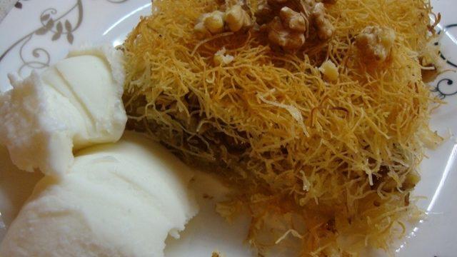 Kaymaklı Cevizli Tel Kadayıfı