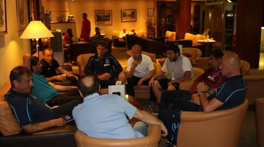 Ünal Karaman, Rizespor’un Slovenya’daki Kampında İbrahim Üzülmez’i Ziyaret Etti