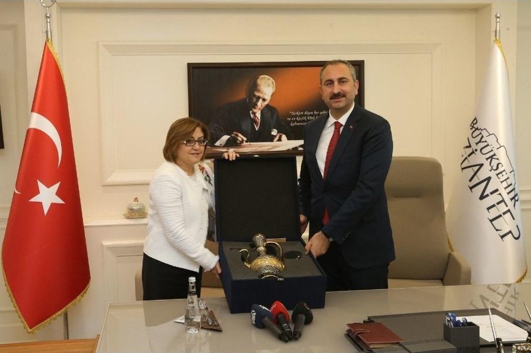 Fatma Şahin Bakan G&uuml;l&rsquo;&uuml; Ağırladı