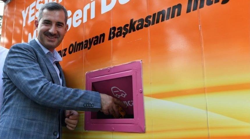 Geri Dönüşüm Evlerinde 1 Milyon Adet Kıyafet Toplandı