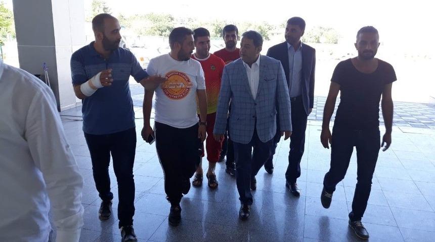 Mhp’li Fendoğlu’ndan, Yaralanan Taraftarlara Ziyaret