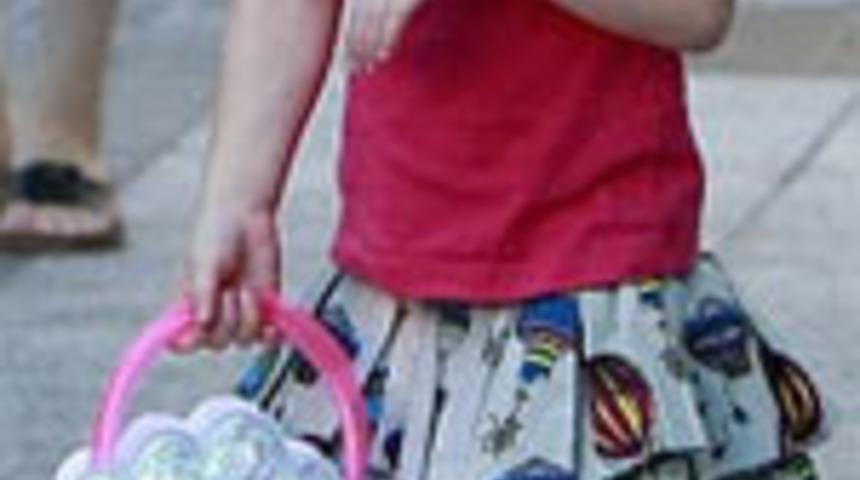 &Uuml;&ccedil; Yaşındaki Minik Kadın!