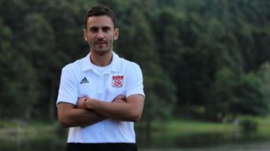 Sivasspor, Rybalka İle 3 Yıllık S&ouml;zleşme İmzaladı