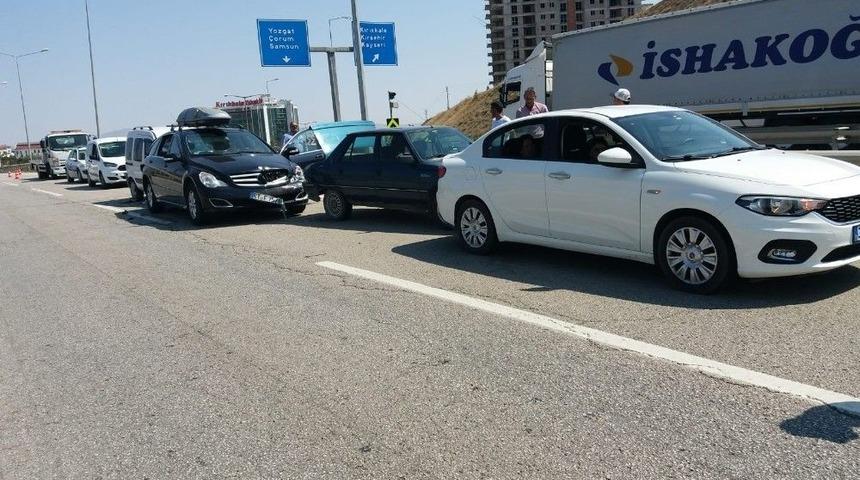 Kırıkkale’de Zincirleme Kaza: 9 Yaralı