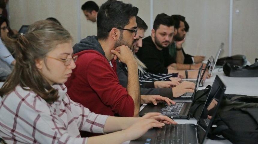 Akıllı Şehircilik İ&ccedil;in Projeler Living Lab&rsquo;den