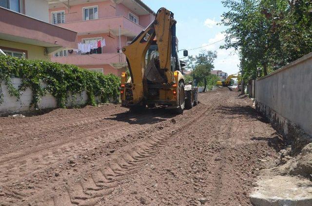 Sağlık Mahallesi’ndeki Yol Çalışmaları