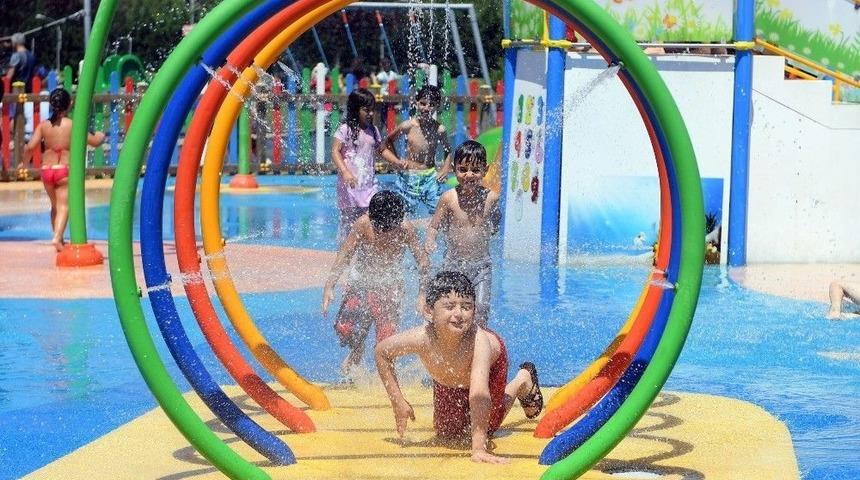 &Ccedil;ocuklara Eğlenceli Serinlik