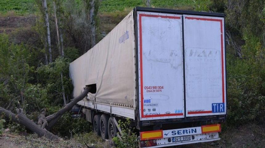 Tır Kazası 1 Yaralı