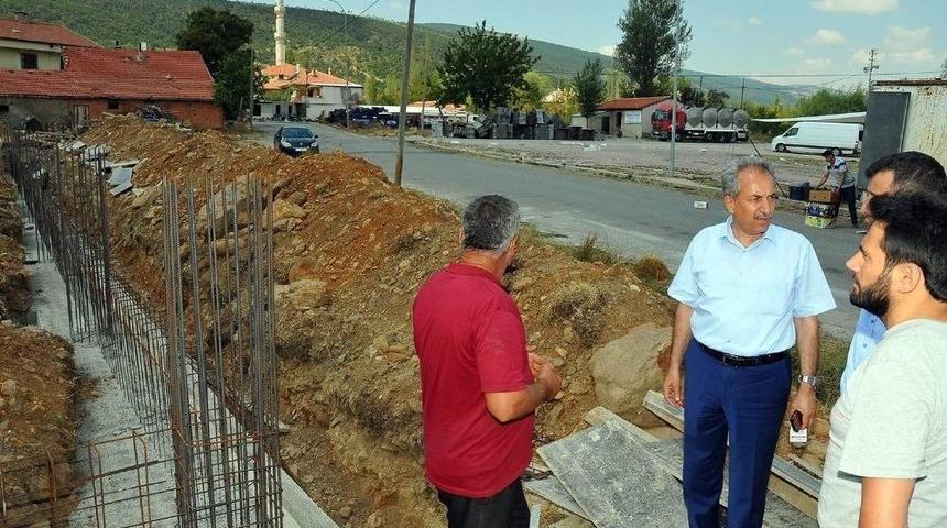 Akşehir Belediyesinden &Ccedil;akıllar Mahallesine D&uuml;ğ&uuml;n Salonu