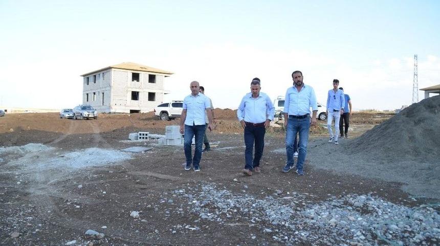 Ağrı Şehir Mezarlığında &Ccedil;alışmalar Devam Ediyor