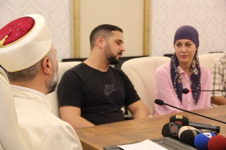 Alman Vatandaşı Natascha Nicole Ağlayarak Kelime-i Şehadet Getirdi G3