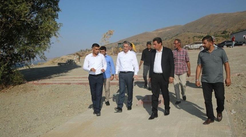 Başkan Yanılmaz, Sivrice’deki Park Yapım Çalışmalarını İnceledi