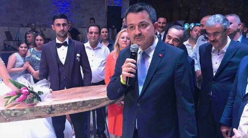 Bakan Pakdemirli&rsquo;den Meyve Ve Sebzelerdeki Fiyat Farkıyla İlgi A&ccedil;ıklama