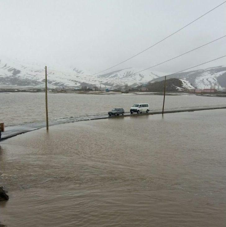 Sıcak Havalar Çaldıran Ovası’nı Göle Çevirdi G1