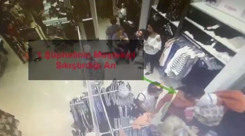 Yankesici Kadınlar Güvenlik Kamerasına Yakalandı
