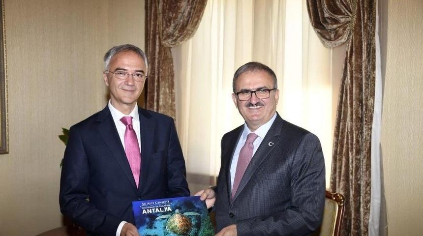 Sırp B&uuml;y&uuml;kel&ccedil;iden Antalya İtirafı