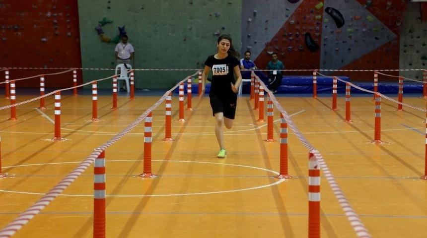 Spor Bilimleri Fak&uuml;ltesine Girmek İ&ccedil;in Ter D&ouml;kt&uuml;ler