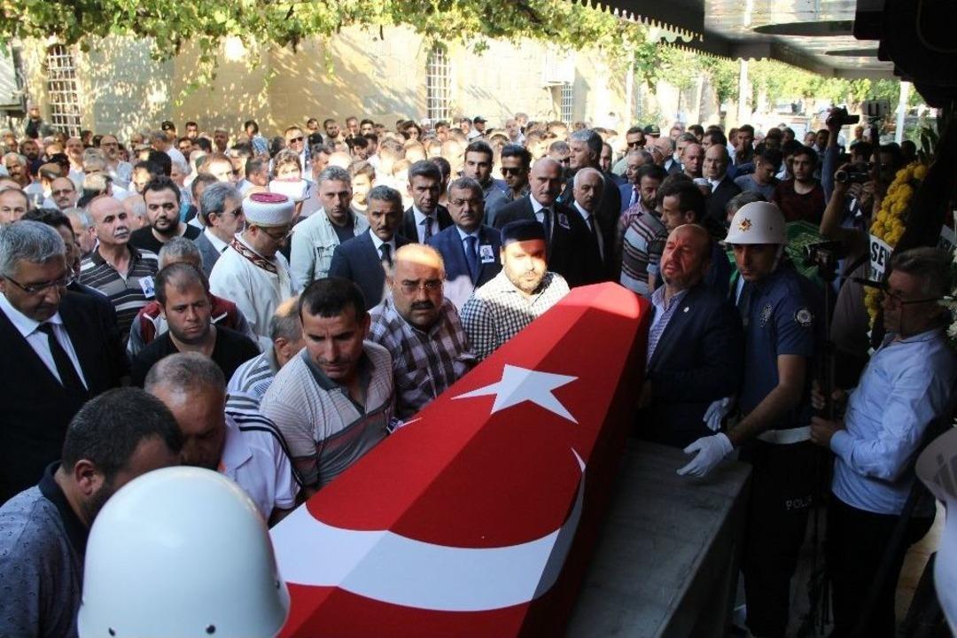 Samsun 19 Mayıs Pmyo M&uuml;d&uuml;r&uuml; Son Yolculuğuna Uğurlandı