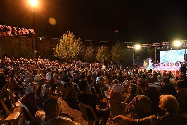 Isparta Belediyesi’nin Akkent Mahallesi Buluşması