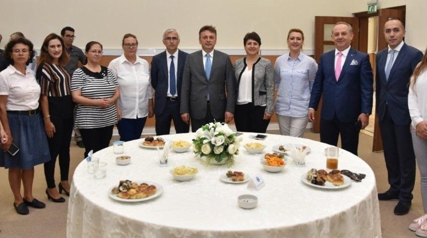 Esog&uuml; Personeli Bayramlaştı