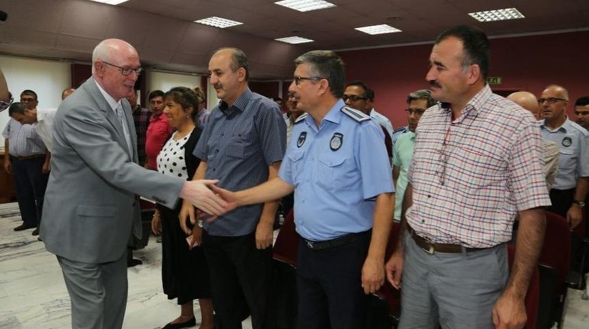 Kazım Kurt Belediye &Ccedil;alışanları İle Bayramlaştı