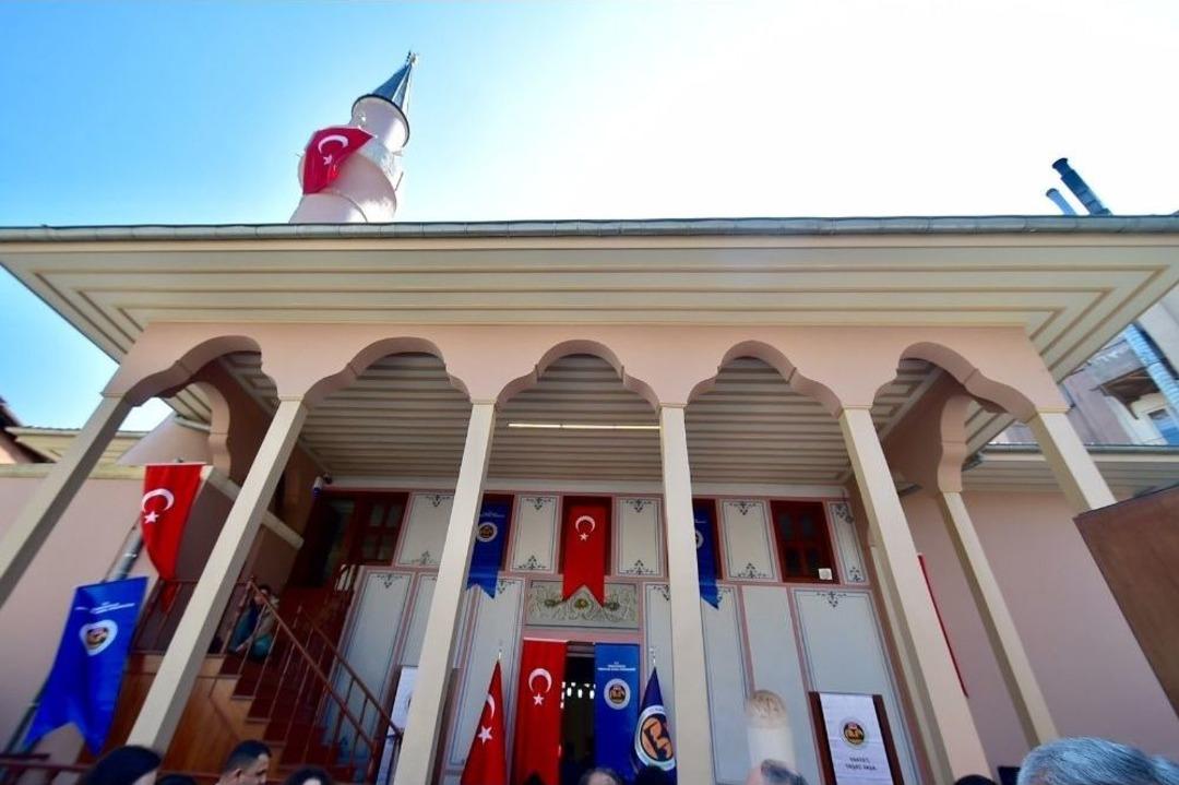 İstanbul&rsquo;un İlk Dini Yapılarından Olan Sofular Camii Yeniden İbadete A&ccedil;ıldı