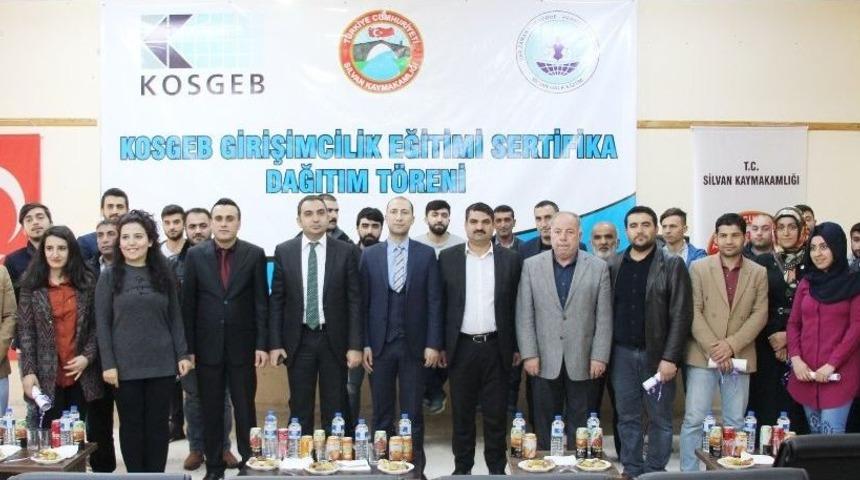 Silvan&rsquo;da Kosgeb Girişimcilik Sertifikaları Dağıtıldı
