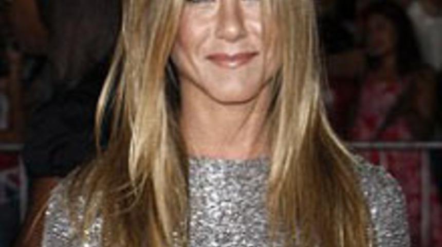 Brad Pitt Eski Karısına Dert Yandı