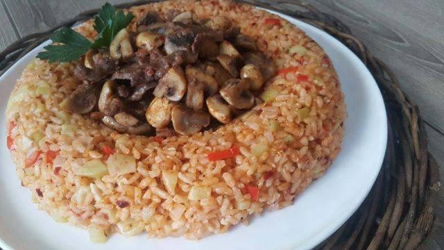 Sebzeli Pilav-Mantarlı Et Sote