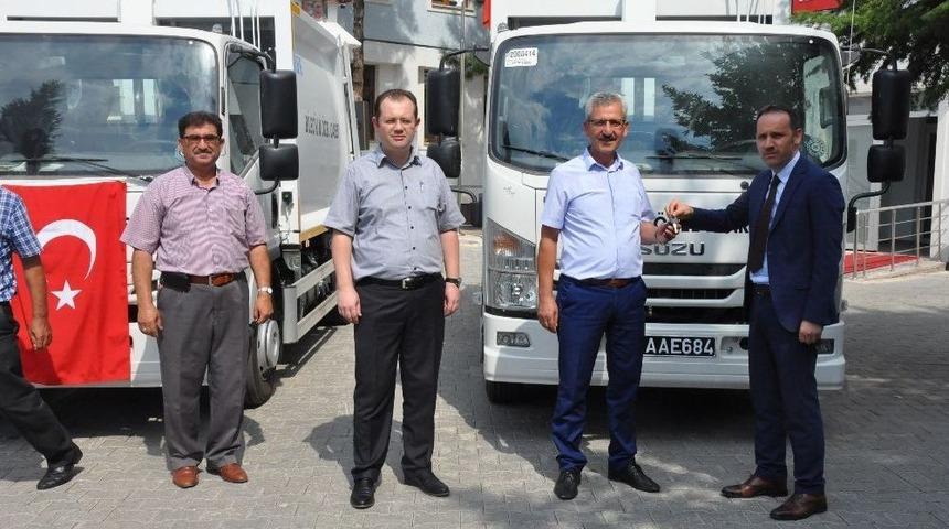 İl Özel İdaresinden Köylere Çöp Kamyonu