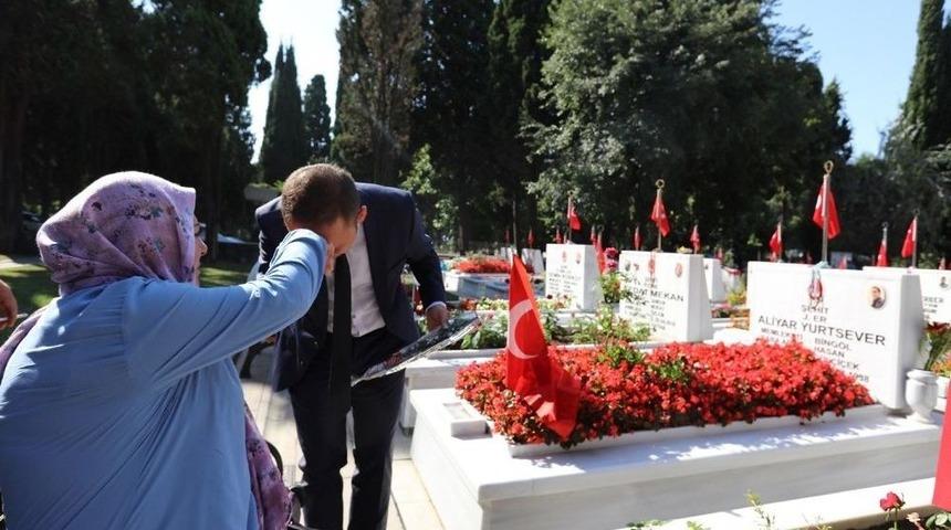 İstanbul B&uuml;y&uuml;kşehir Belediyesi Bayramda &Ccedil;alışmalarını 7/24 S&uuml;rd&uuml;rd&uuml;